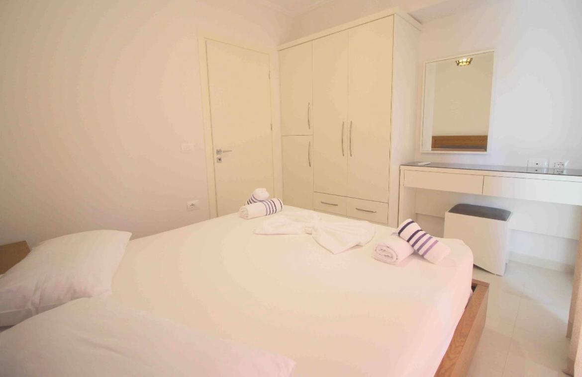 Ersid Apartaments In The Centre Sarandë Exterior foto